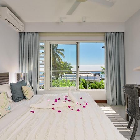 Plage Bleue Beachfront Apartments With Lov トゥル・オ・ビッシュ エクステリア 写真