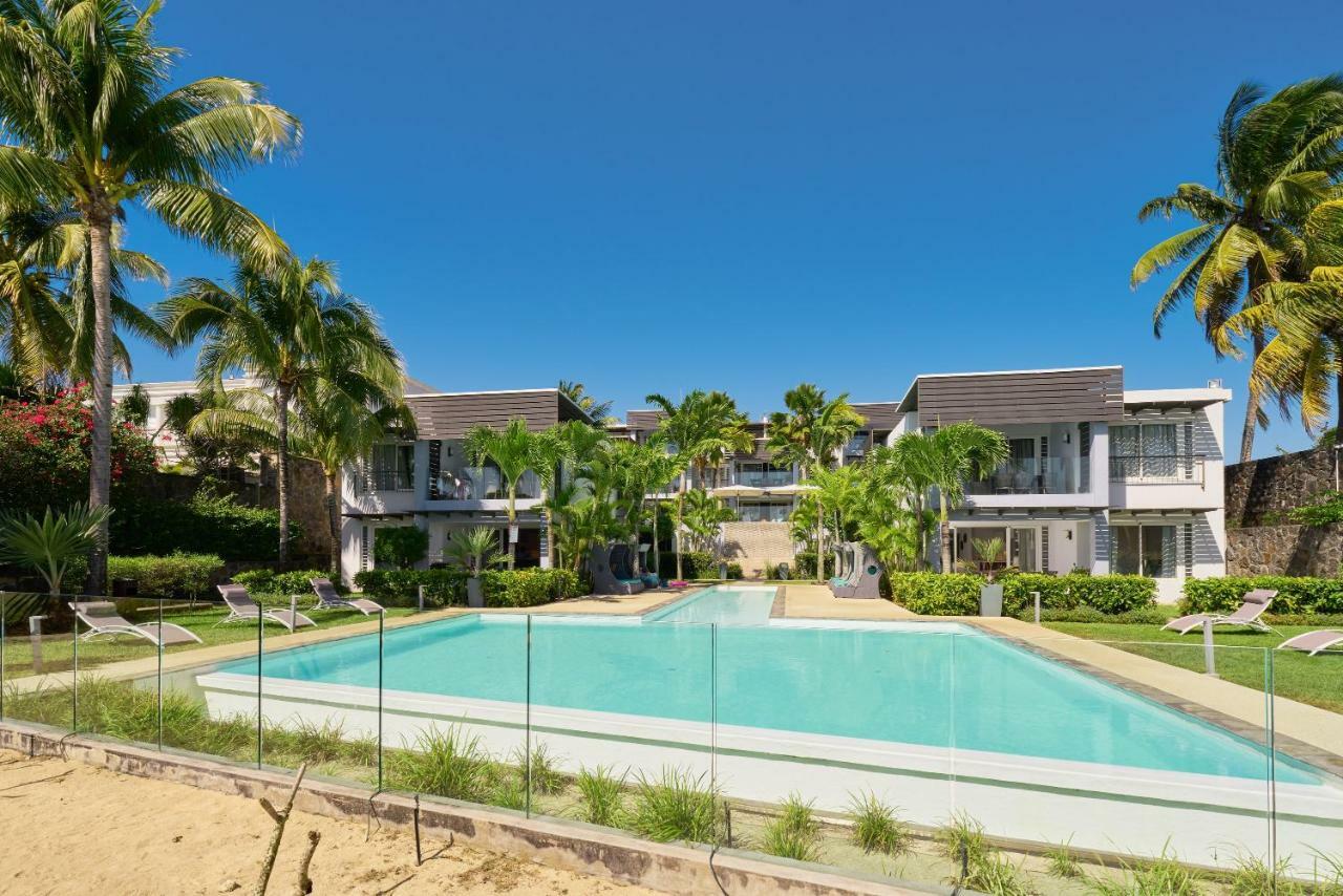 Plage Bleue Beachfront Apartments With Lov トゥル・オ・ビッシュ エクステリア 写真